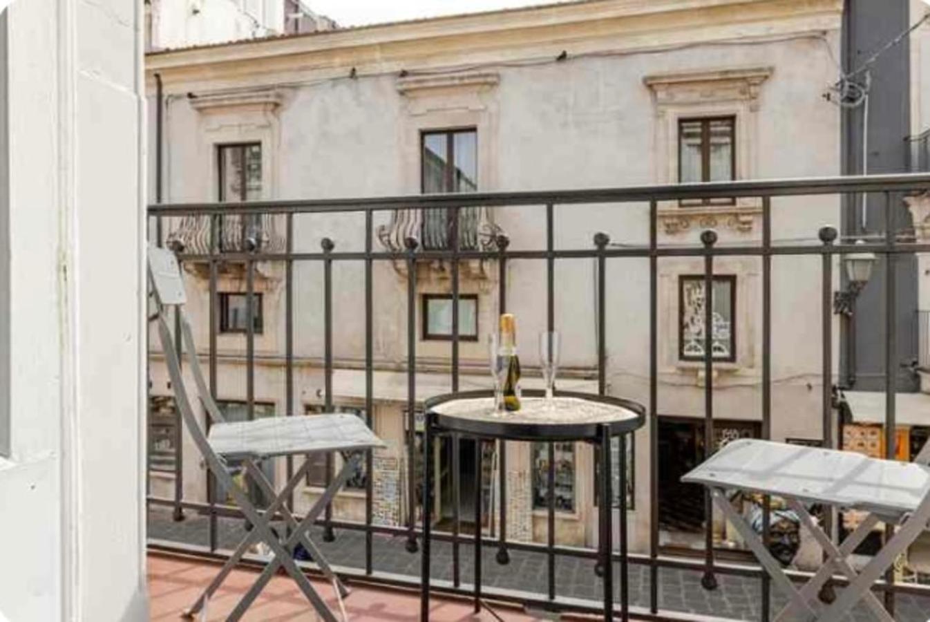 San Martino House Al Duomo Villa Catania Bagian luar foto